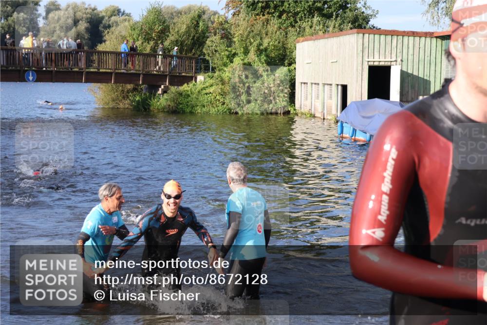 31.08.2025 - Elbe Triathlon Hamburg Luisa Fischer http://msf.ph/oto/8672128 31.08.2025 08:34:30 Schwimmen 175, 193, 199, 212, 239 meine-sportfotos.de