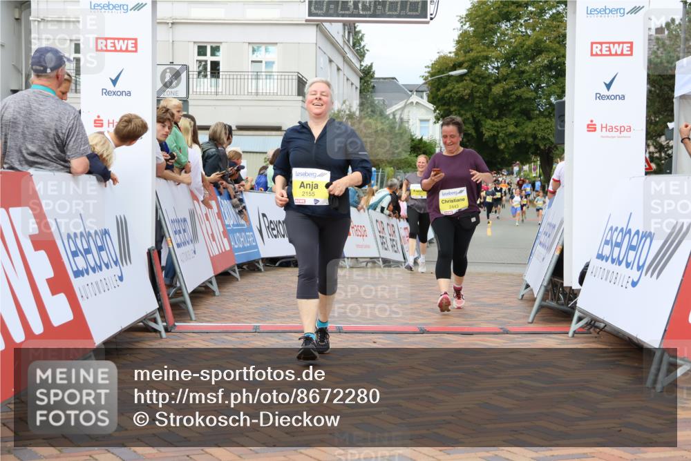 31.08.2025 - 21. Blankeneser Heldenlauf Strokosch-Dieckow http://msf.ph/oto/8672280 31.08.2025 10:31:40 Ziel 2190, 2092, 2079, 2340, 2155, 2443 meine-sportfotos.de