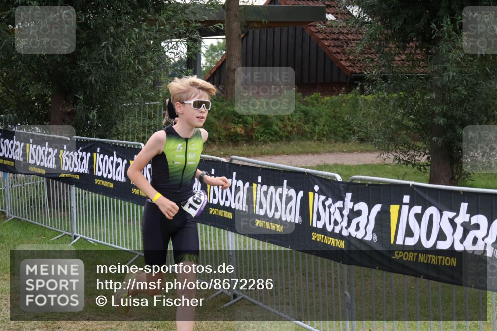 31.08.2025 - Elbe Triathlon Hamburg Luisa Fischer http://msf.ph/oto/8672286 31.08.2025 12:56:45 Laufen 16 meine-sportfotos.de