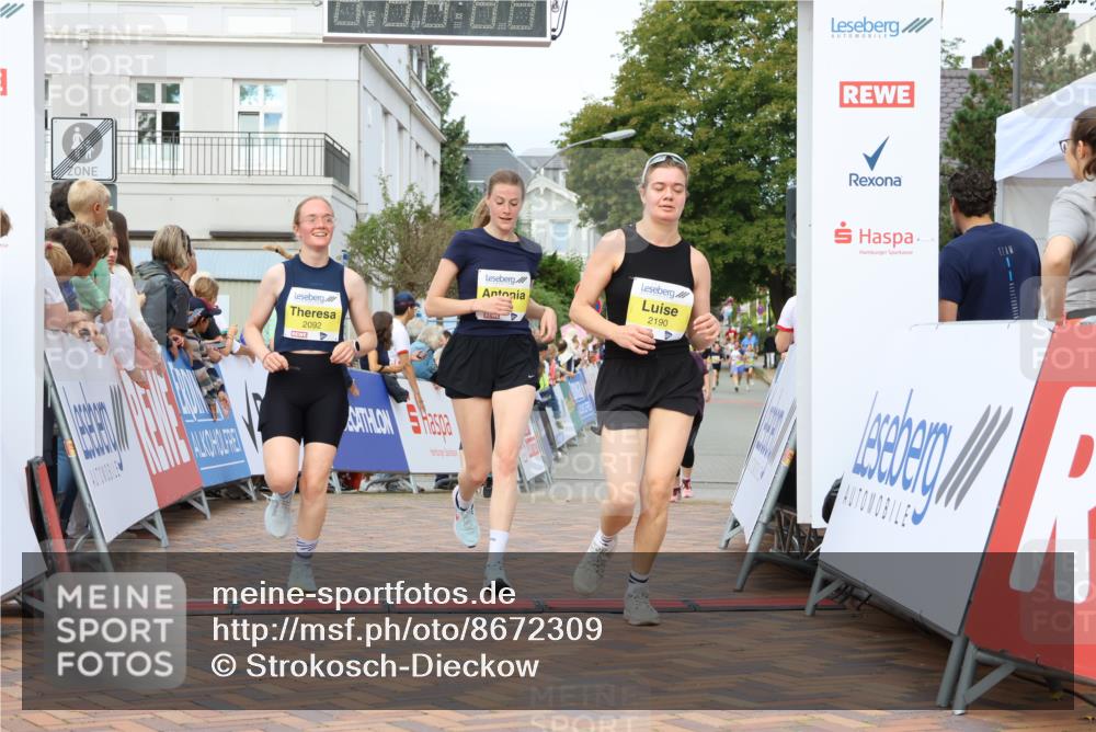 31.08.2025 - 21. Blankeneser Heldenlauf Strokosch-Dieckow http://msf.ph/oto/8672309 31.08.2025 10:31:36 Ziel 2664, 2740, 2406, 2190, 2092, 2079, 2653, 2155, 2443 meine-sportfotos.de