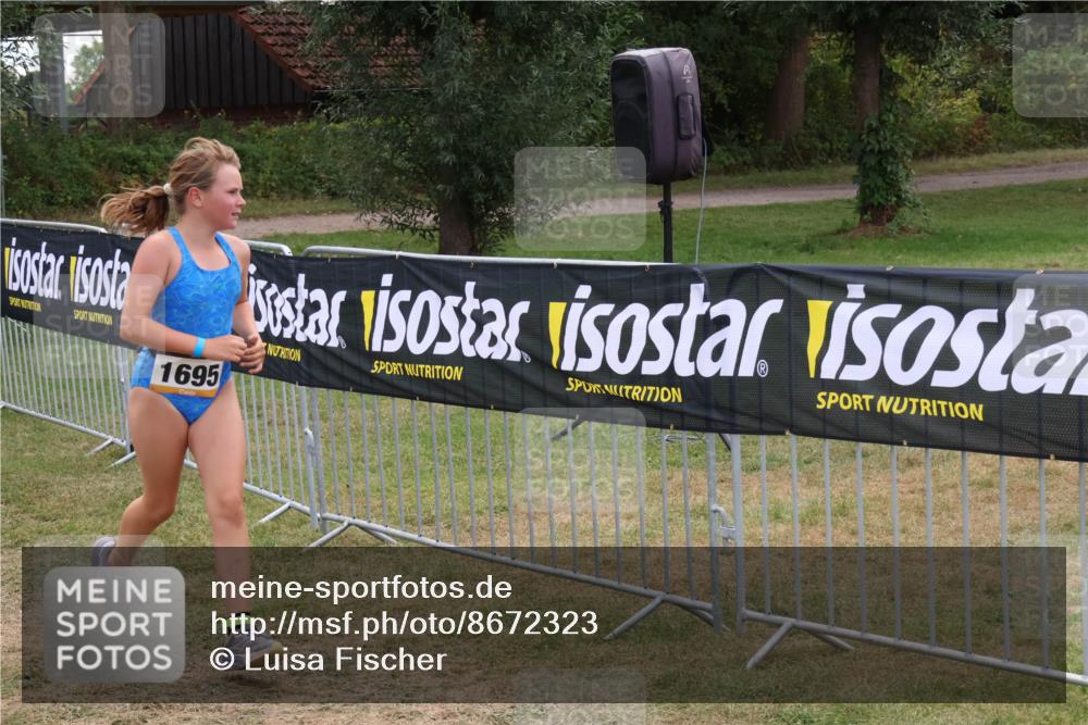 31.08.2025 - Elbe Triathlon Hamburg Luisa Fischer http://msf.ph/oto/8672323 31.08.2025 12:56:54 Laufen 1695 meine-sportfotos.de