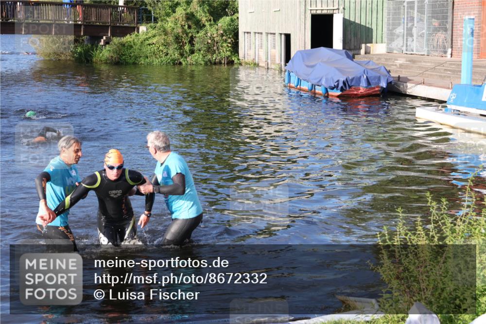 31.08.2025 - Elbe Triathlon Hamburg Luisa Fischer http://msf.ph/oto/8672332 31.08.2025 08:35:33 Schwimmen 184 meine-sportfotos.de