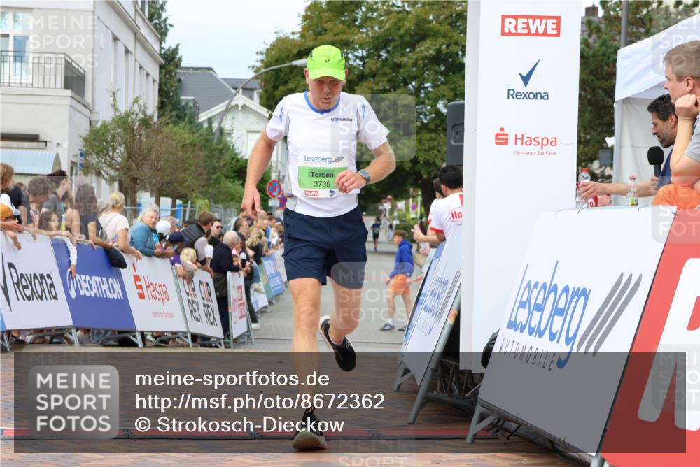31.08.2025 - 21. Blankeneser Heldenlauf Strokosch-Dieckow http://msf.ph/oto/8672362 31.08.2025 10:52:28 Ziel 3739, 3400 meine-sportfotos.de