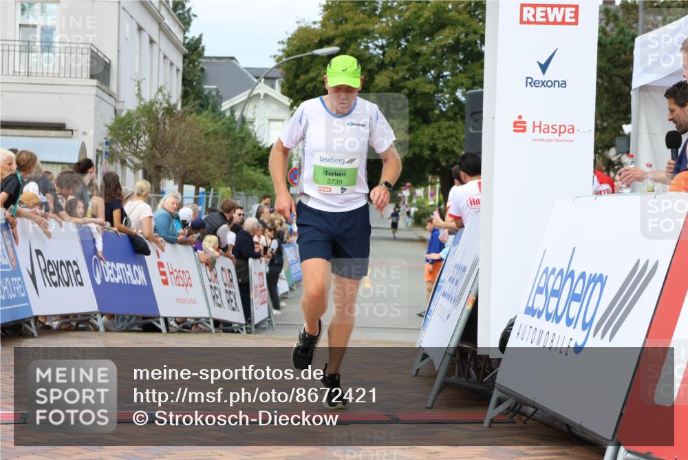 31.08.2025 - 21. Blankeneser Heldenlauf Strokosch-Dieckow http://msf.ph/oto/8672421 31.08.2025 10:52:28 Ziel 3739, 3400 meine-sportfotos.de