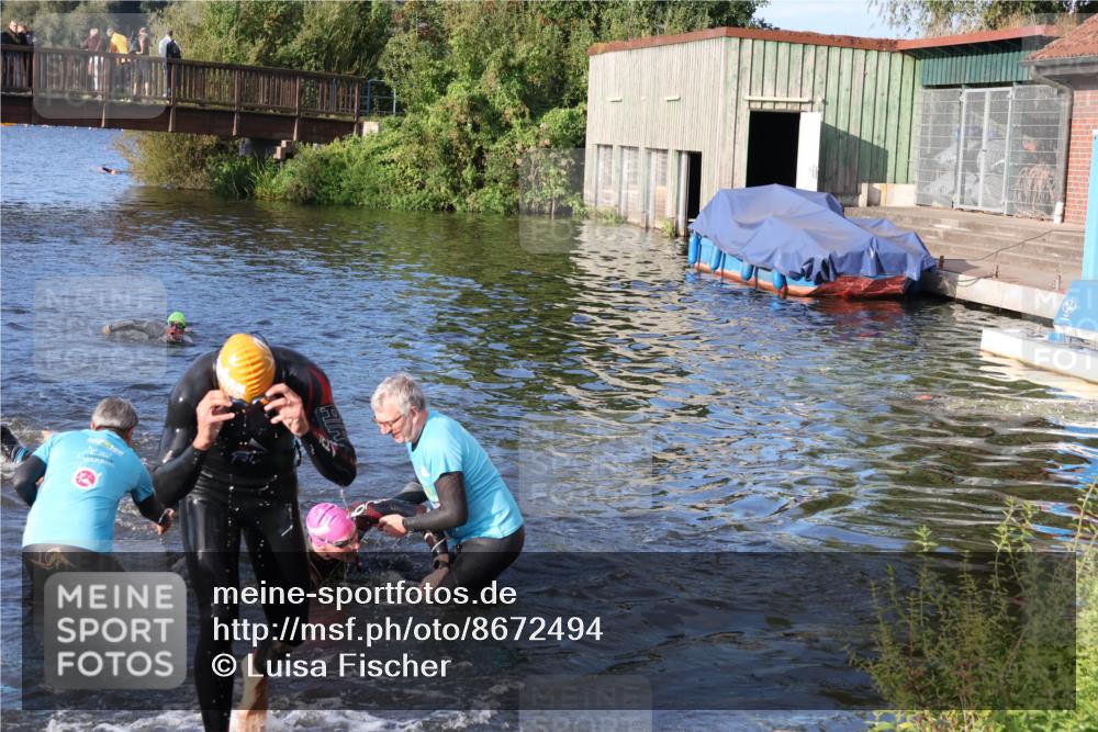31.08.2025 - Elbe Triathlon Hamburg Luisa Fischer http://msf.ph/oto/8672494 31.08.2025 08:36:56 Schwimmen 165, 170, 353, 355 meine-sportfotos.de