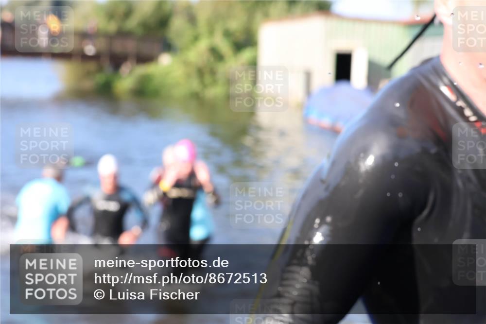 31.08.2025 - Elbe Triathlon Hamburg Luisa Fischer http://msf.ph/oto/8672513 31.08.2025 08:36:58 Schwimmen 165, 170, 353, 355 meine-sportfotos.de