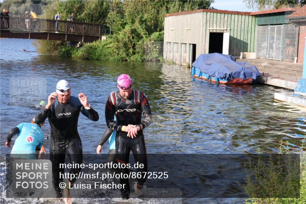 31.08.2025 - Elbe Triathlon Hamburg Luisa Fischer http://msf.ph/oto/8672525 31.08.2025 08:37:00 Schwimmen 165, 170, 353, 355 meine-sportfotos.de
