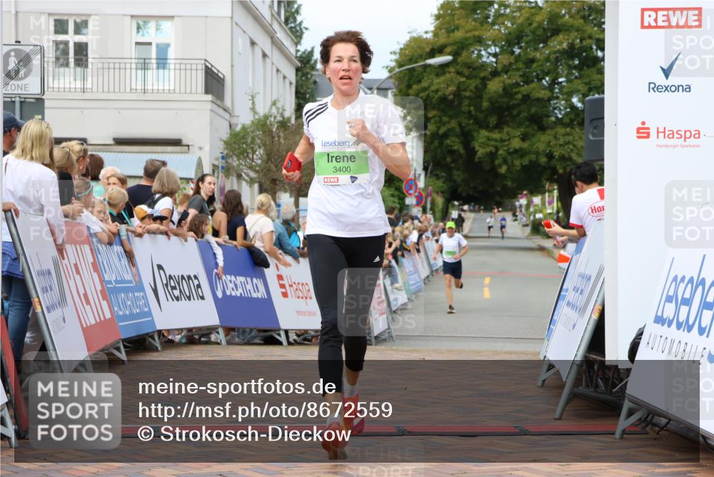 31.08.2025 - 21. Blankeneser Heldenlauf Strokosch-Dieckow http://msf.ph/oto/8672559 31.08.2025 10:52:21 Ziel 3400 meine-sportfotos.de