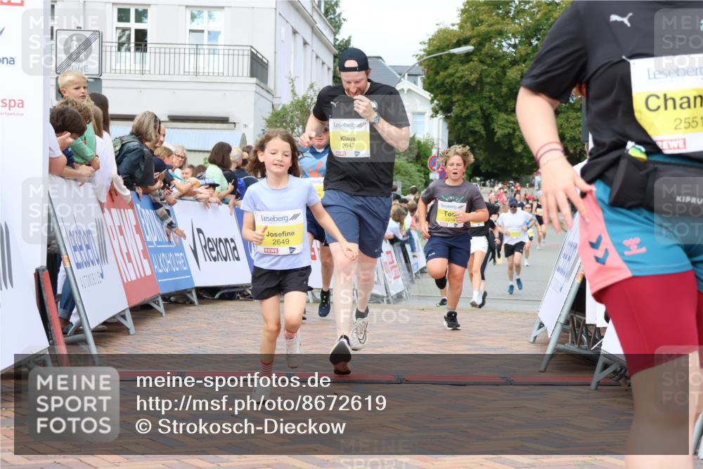 31.08.2025 - 21. Blankeneser Heldenlauf Strokosch-Dieckow http://msf.ph/oto/8672619 31.08.2025 10:31:22 Ziel 2551, 2776, 2307, 2097, 2649, 2647, 2399, 2103, 2274 meine-sportfotos.de