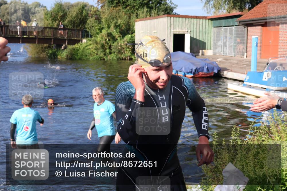 31.08.2025 - Elbe Triathlon Hamburg Luisa Fischer http://msf.ph/oto/8672651 31.08.2025 08:38:16 Schwimmen 274 meine-sportfotos.de