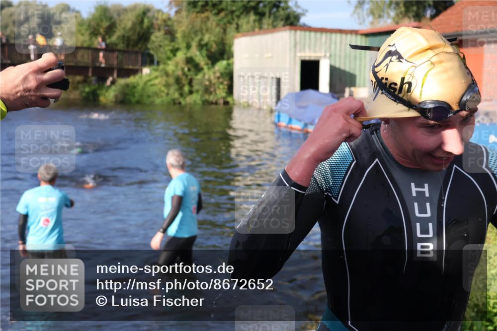 31.08.2025 - Elbe Triathlon Hamburg Luisa Fischer http://msf.ph/oto/8672652 31.08.2025 08:38:16 Schwimmen 274 meine-sportfotos.de