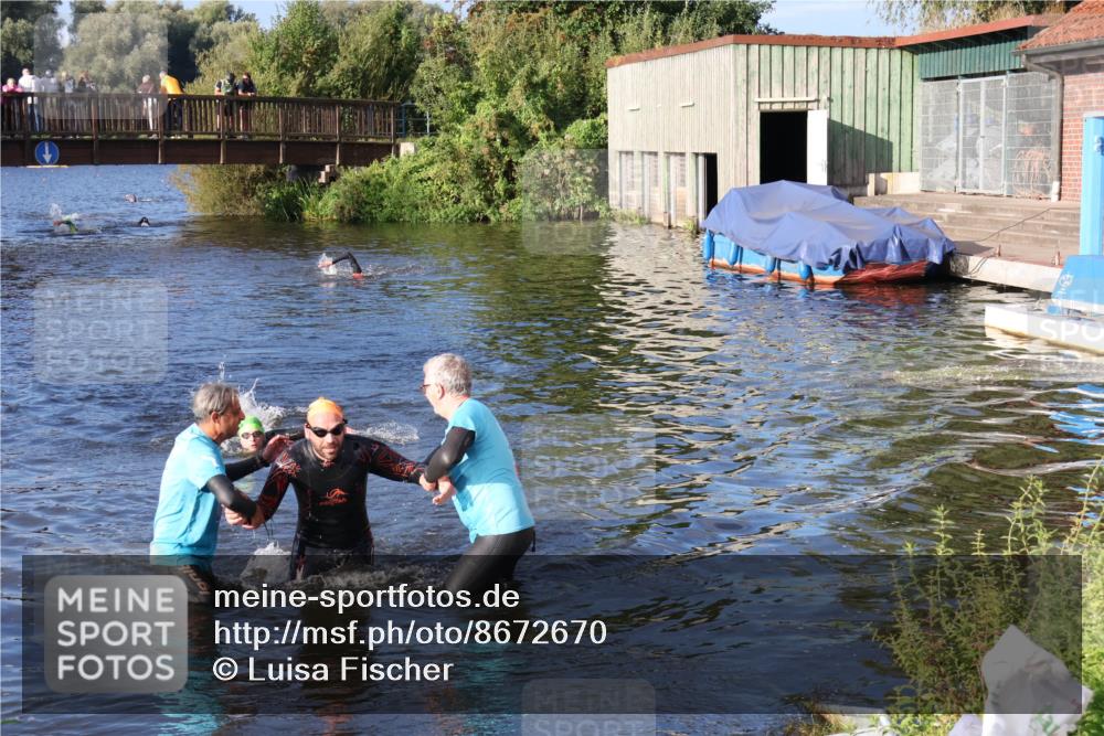 31.08.2025 - Elbe Triathlon Hamburg Luisa Fischer http://msf.ph/oto/8672670 31.08.2025 08:38:25 Schwimmen 183, 245 meine-sportfotos.de