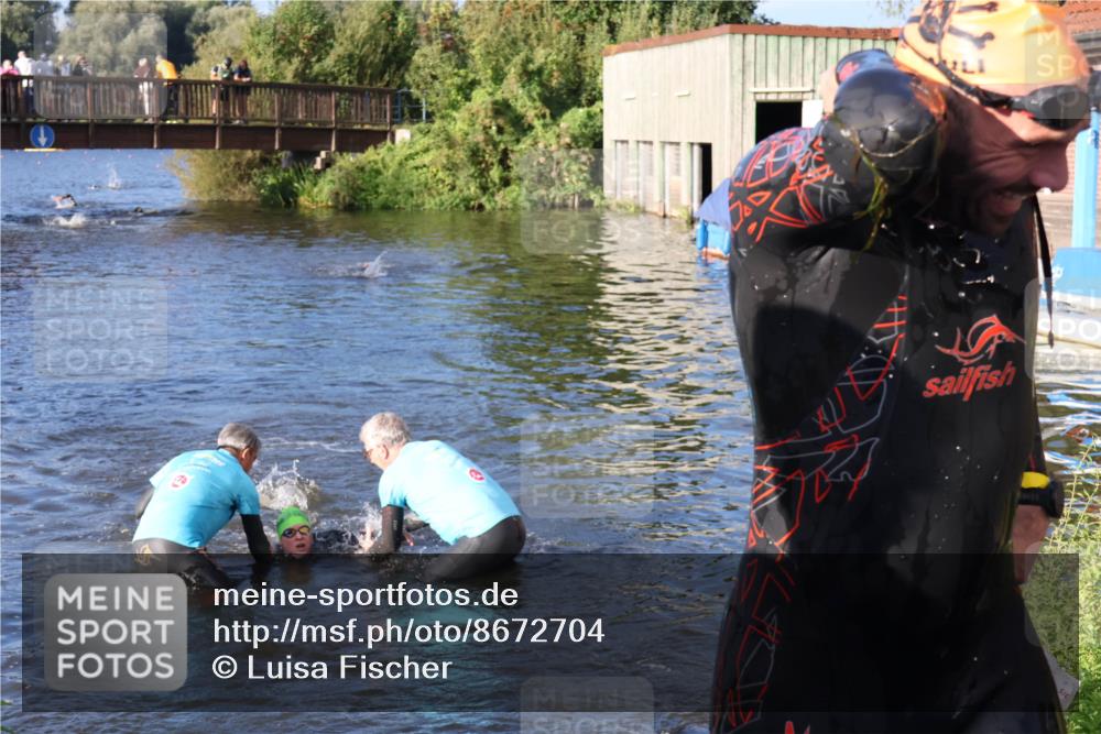 31.08.2025 - Elbe Triathlon Hamburg Luisa Fischer http://msf.ph/oto/8672704 31.08.2025 08:38:29 Schwimmen 183, 245 meine-sportfotos.de