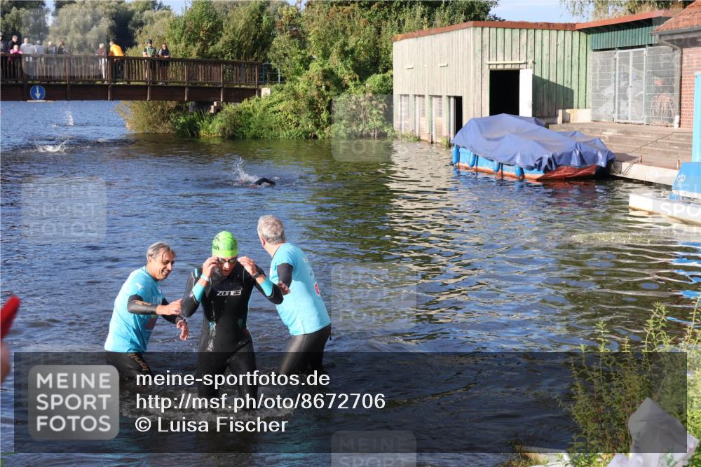 31.08.2025 - Elbe Triathlon Hamburg Luisa Fischer http://msf.ph/oto/8672706 31.08.2025 08:38:31 Schwimmen 183, 245 meine-sportfotos.de