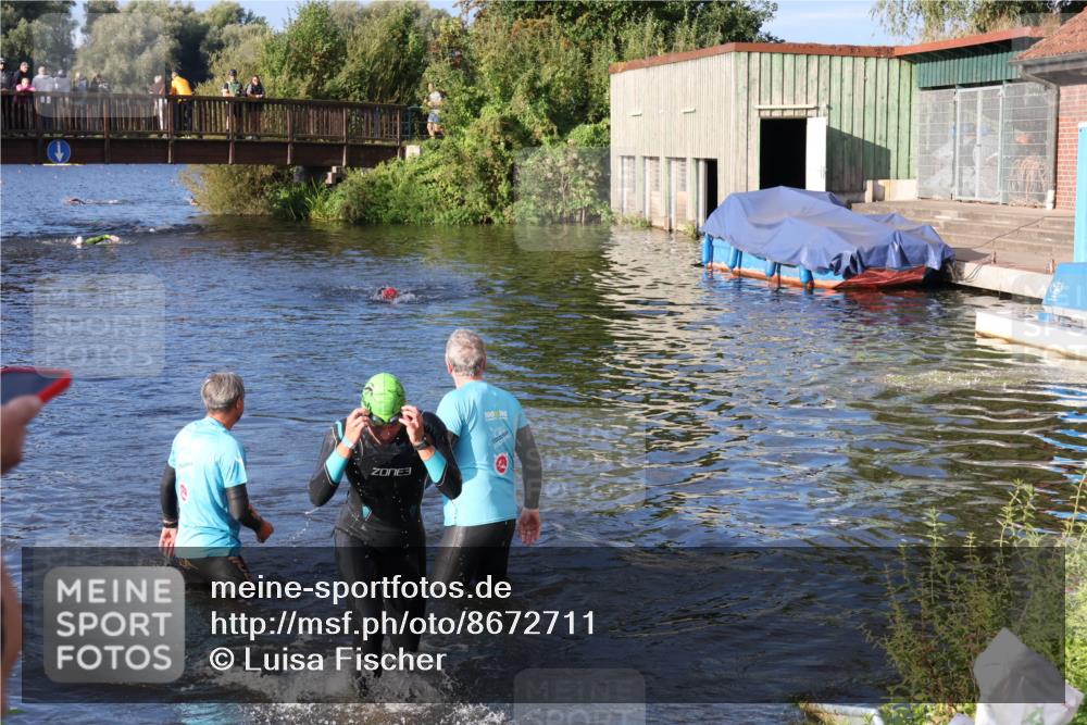 31.08.2025 - Elbe Triathlon Hamburg Luisa Fischer http://msf.ph/oto/8672711 31.08.2025 08:38:31 Schwimmen 183, 245 meine-sportfotos.de