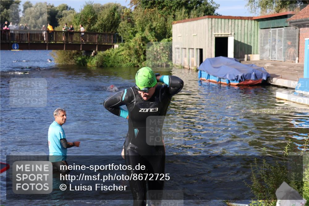 31.08.2025 - Elbe Triathlon Hamburg Luisa Fischer http://msf.ph/oto/8672725 31.08.2025 08:38:33 Schwimmen 245 meine-sportfotos.de