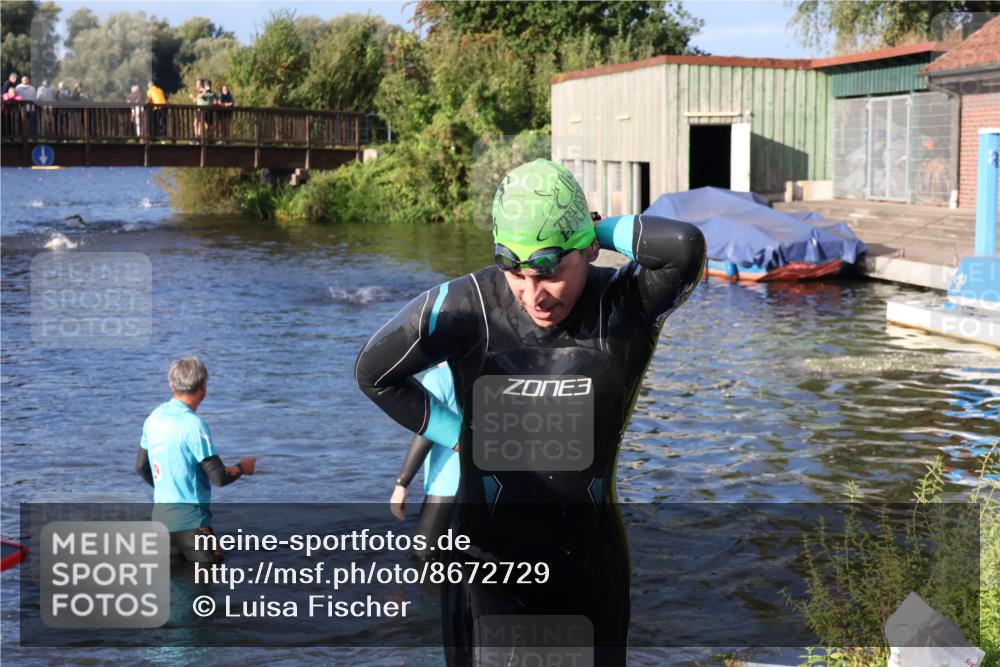 31.08.2025 - Elbe Triathlon Hamburg Luisa Fischer http://msf.ph/oto/8672729 31.08.2025 08:38:34 Schwimmen 245 meine-sportfotos.de