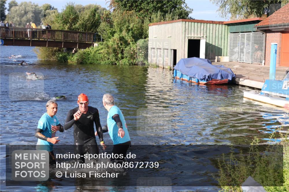 31.08.2025 - Elbe Triathlon Hamburg Luisa Fischer http://msf.ph/oto/8672739 31.08.2025 08:38:56 Schwimmen 214 meine-sportfotos.de