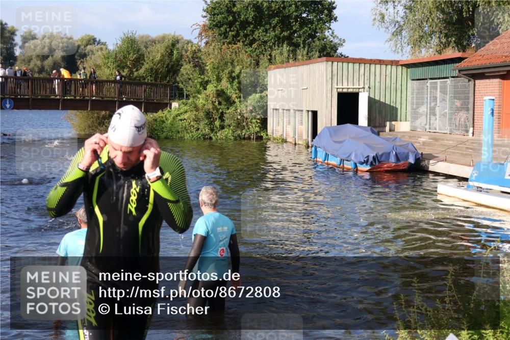 31.08.2025 - Elbe Triathlon Hamburg Luisa Fischer http://msf.ph/oto/8672808 31.08.2025 08:39:12 Schwimmen 345, 363 meine-sportfotos.de
