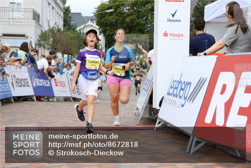 31.08.2025 - 21. Blankeneser Heldenlauf Strokosch-Dieckow http://msf.ph/oto/8672818 31.08.2025 10:31:17 Ziel 2437, 2324, 2551, 2121, 2307, 2649, 2647, 2399, 2103 meine-sportfotos.de