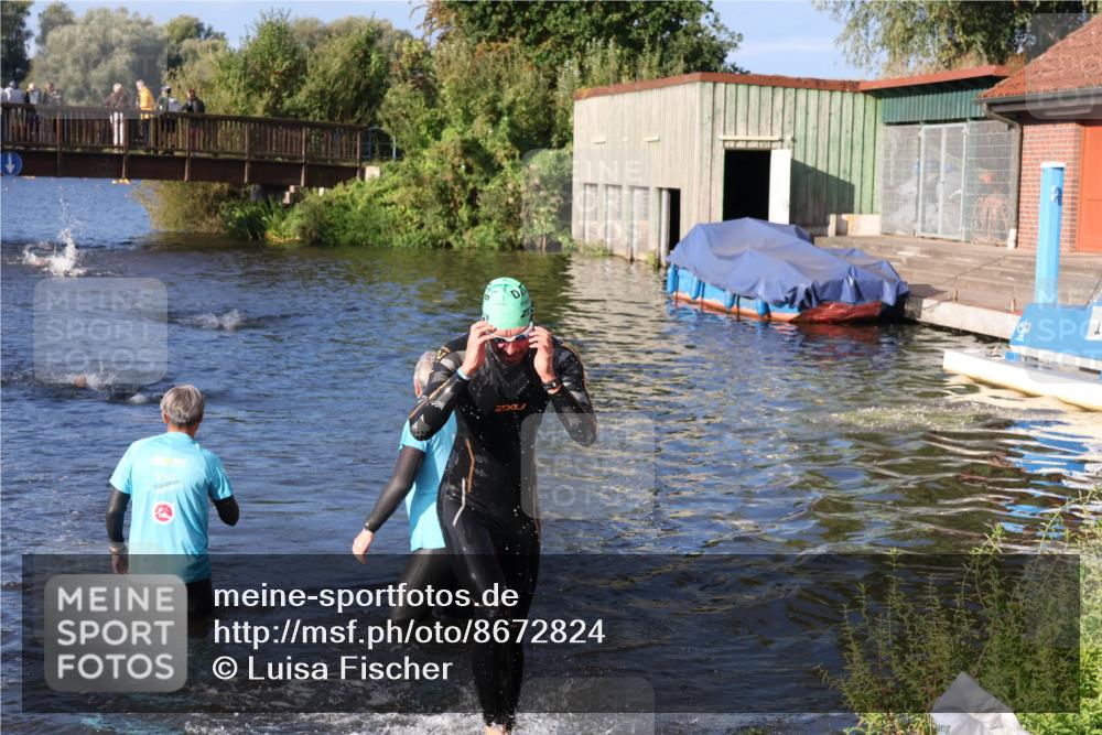 31.08.2025 - Elbe Triathlon Hamburg Luisa Fischer http://msf.ph/oto/8672824 31.08.2025 08:39:21 Schwimmen 345 meine-sportfotos.de