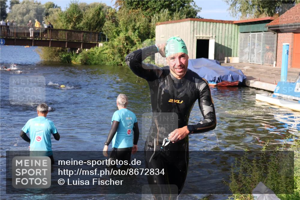 31.08.2025 - Elbe Triathlon Hamburg Luisa Fischer http://msf.ph/oto/8672834 31.08.2025 08:39:22 Schwimmen 345 meine-sportfotos.de