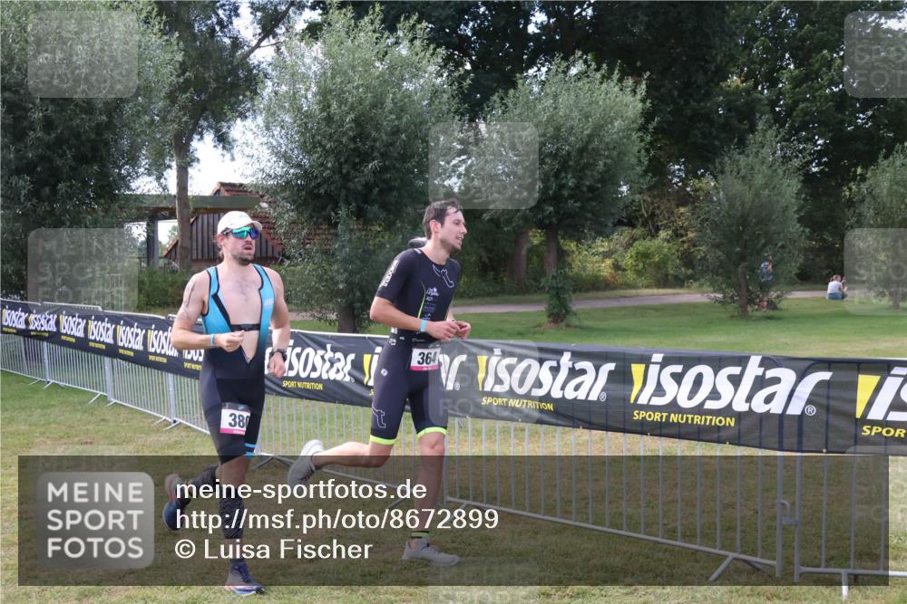 31.08.2025 - Elbe Triathlon Hamburg Luisa Fischer http://msf.ph/oto/8672899 31.08.2025 10:05:13 Laufen 38, 364 meine-sportfotos.de