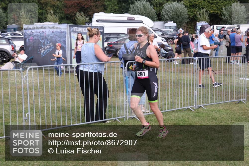 31.08.2025 - Elbe Triathlon Hamburg Luisa Fischer http://msf.ph/oto/8672907 31.08.2025 10:05:34 Laufen 291 meine-sportfotos.de