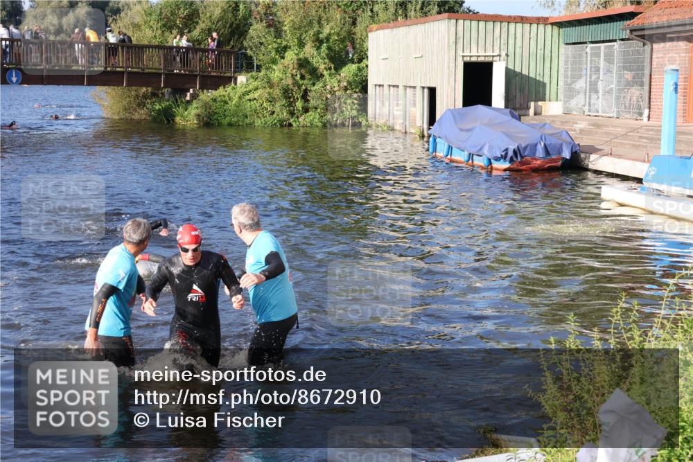 31.08.2025 - Elbe Triathlon Hamburg Luisa Fischer http://msf.ph/oto/8672910 31.08.2025 08:39:56 Schwimmen 244, 354 meine-sportfotos.de