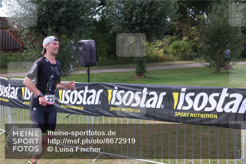 31.08.2025 - Elbe Triathlon Hamburg Luisa Fischer http://msf.ph/oto/8672919 31.08.2025 10:05:46 Laufen 232 meine-sportfotos.de