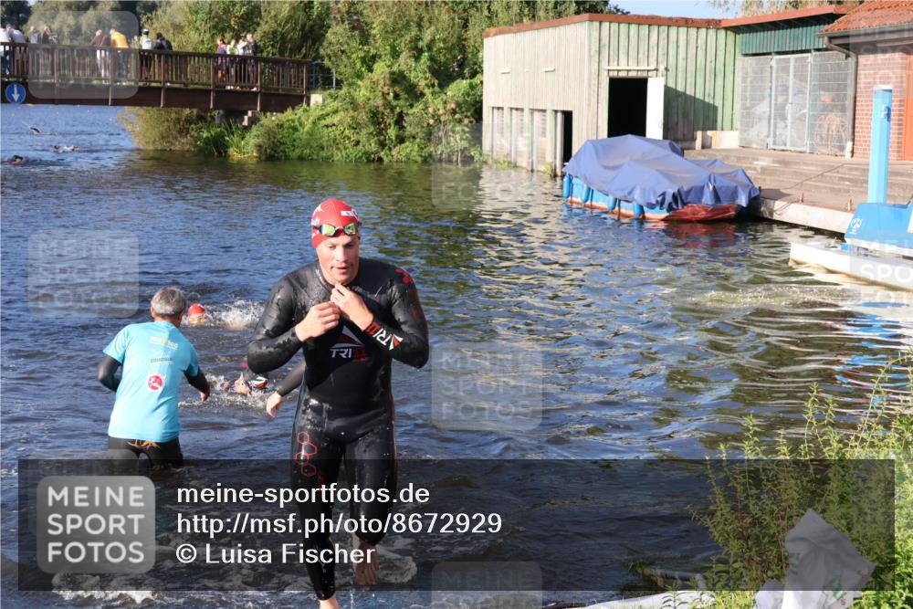 31.08.2025 - Elbe Triathlon Hamburg Luisa Fischer http://msf.ph/oto/8672929 31.08.2025 08:39:58 Schwimmen 244, 354 meine-sportfotos.de