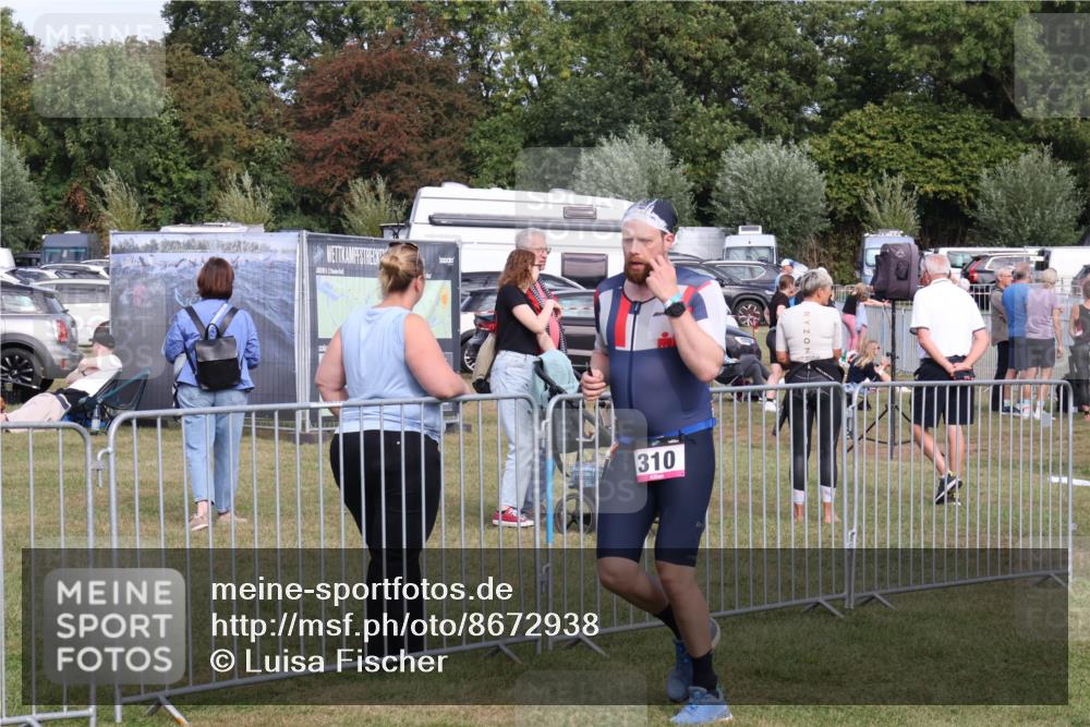 31.08.2025 - Elbe Triathlon Hamburg Luisa Fischer http://msf.ph/oto/8672938 31.08.2025 10:05:59 Laufen 310 meine-sportfotos.de