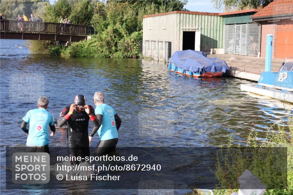 31.08.2025 - Elbe Triathlon Hamburg Luisa Fischer http://msf.ph/oto/8672940 31.08.2025 08:40:03 Schwimmen 244, 333 meine-sportfotos.de