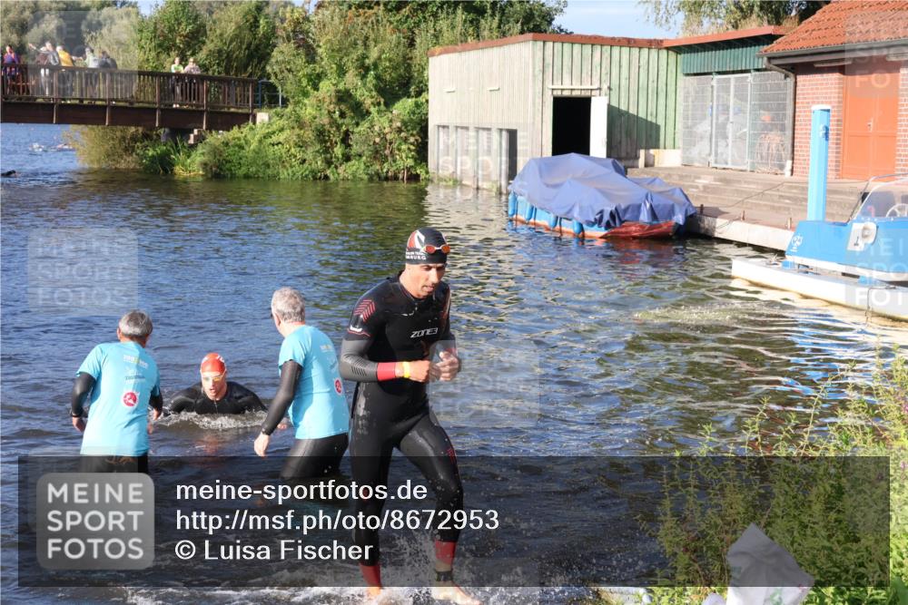 31.08.2025 - Elbe Triathlon Hamburg Luisa Fischer http://msf.ph/oto/8672953 31.08.2025 08:40:04 Schwimmen 244, 333 meine-sportfotos.de