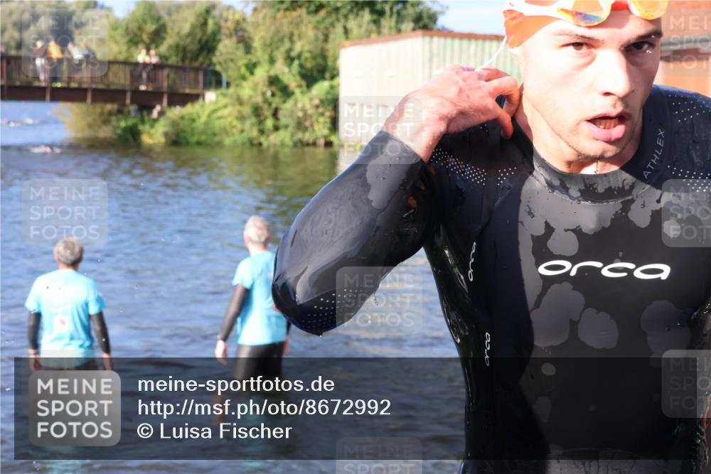 31.08.2025 - Elbe Triathlon Hamburg Luisa Fischer http://msf.ph/oto/8672992 31.08.2025 08:40:11 Schwimmen 333 meine-sportfotos.de