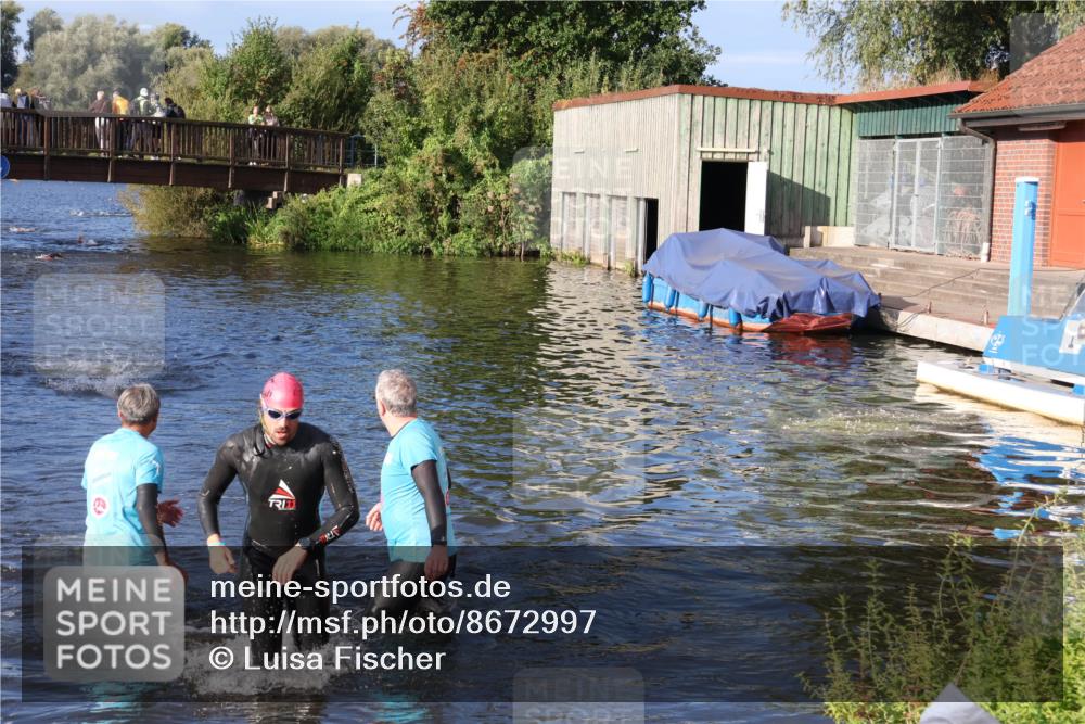 31.08.2025 - Elbe Triathlon Hamburg Luisa Fischer http://msf.ph/oto/8672997 31.08.2025 08:40:41 Schwimmen 380 meine-sportfotos.de