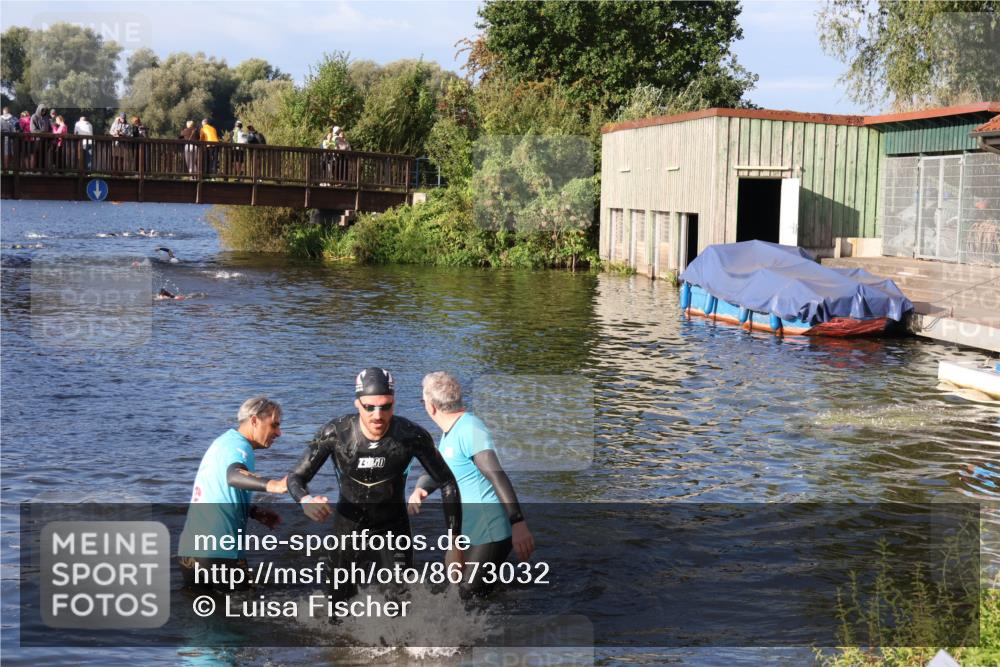 31.08.2025 - Elbe Triathlon Hamburg Luisa Fischer http://msf.ph/oto/8673032 31.08.2025 08:40:53 Schwimmen 342 meine-sportfotos.de