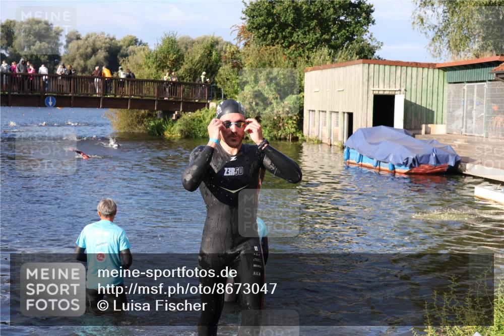 31.08.2025 - Elbe Triathlon Hamburg Luisa Fischer http://msf.ph/oto/8673047 31.08.2025 08:40:55 Schwimmen 342 meine-sportfotos.de