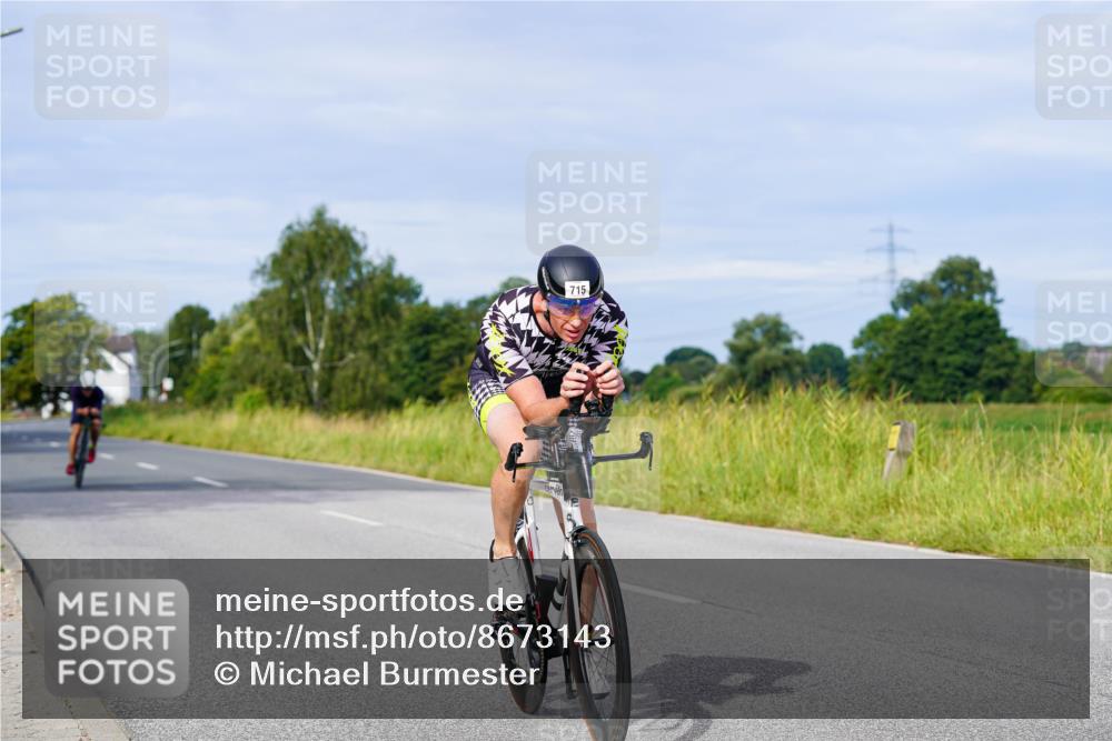 31.08.2025 - Elbe Triathlon Hamburg Michael Burmester http://msf.ph/oto/8673143 31.08.2025 10:10:29 Radfahren 631, 680, 715, 809, 829 meine-sportfotos.de