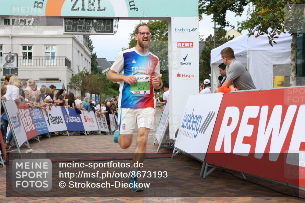 31.08.2025 - 21. Blankeneser Heldenlauf Strokosch-Dieckow http://msf.ph/oto/8673193 31.08.2025 10:51:45 Ziel 3627, 3021 meine-sportfotos.de