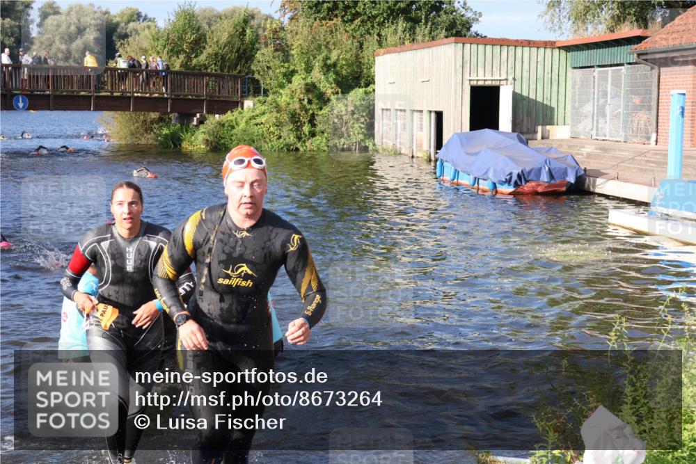 31.08.2025 - Elbe Triathlon Hamburg Luisa Fischer http://msf.ph/oto/8673264 31.08.2025 08:42:33 Schwimmen 252, 272, 276, 367 meine-sportfotos.de