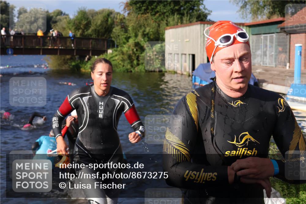 31.08.2025 - Elbe Triathlon Hamburg Luisa Fischer http://msf.ph/oto/8673275 31.08.2025 08:42:35 Schwimmen 252, 272, 276, 367 meine-sportfotos.de