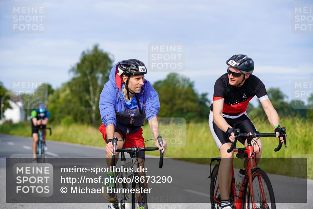 31.08.2025 - Elbe Triathlon Hamburg Michael Burmester http://msf.ph/oto/8673290 31.08.2025 10:10:56 Radfahren 521, 606, 616, 627, 692, 785 meine-sportfotos.de