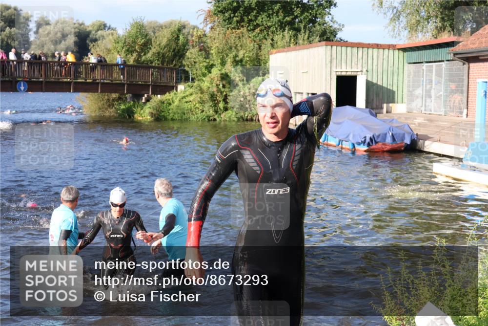 31.08.2025 - Elbe Triathlon Hamburg Luisa Fischer http://msf.ph/oto/8673293 31.08.2025 08:42:37 Schwimmen 252, 272, 276, 367, 369 meine-sportfotos.de