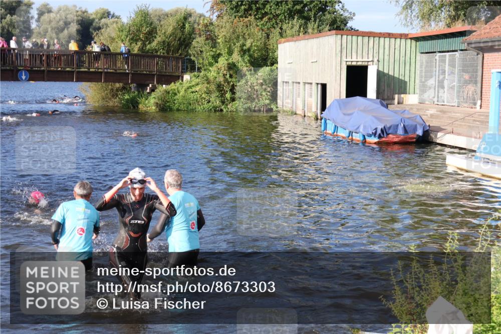 31.08.2025 - Elbe Triathlon Hamburg Luisa Fischer http://msf.ph/oto/8673303 31.08.2025 08:42:38 Schwimmen 252, 272, 367, 369 meine-sportfotos.de