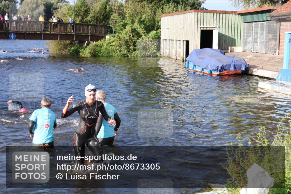 31.08.2025 - Elbe Triathlon Hamburg Luisa Fischer http://msf.ph/oto/8673305 31.08.2025 08:42:38 Schwimmen 252, 272, 367, 369 meine-sportfotos.de