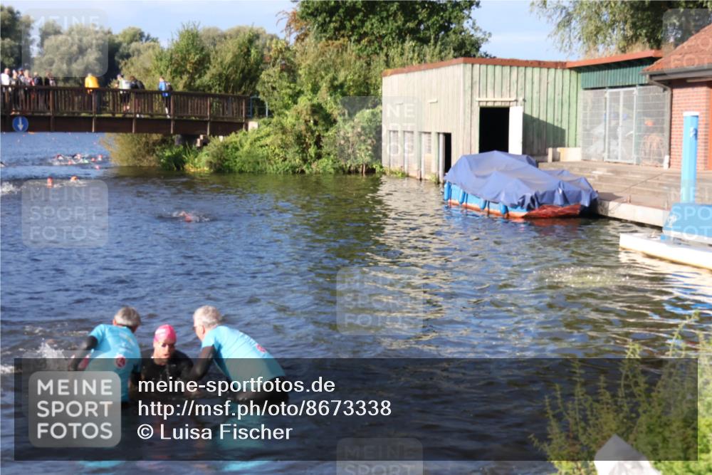 31.08.2025 - Elbe Triathlon Hamburg Luisa Fischer http://msf.ph/oto/8673338 31.08.2025 08:42:42 Schwimmen 270, 272, 369 meine-sportfotos.de