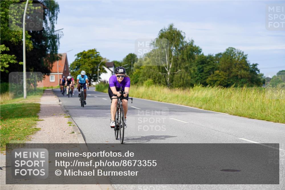 31.08.2025 - Elbe Triathlon Hamburg Michael Burmester http://msf.ph/oto/8673355 31.08.2025 10:11:25 Radfahren 483, 650, 797, 830, 840, 853 meine-sportfotos.de