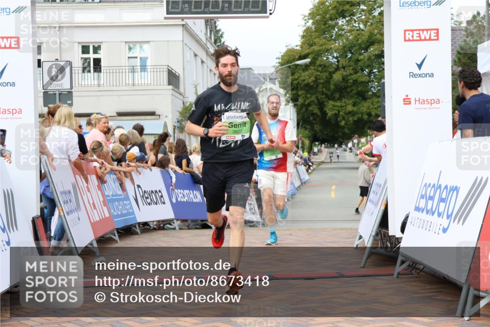 31.08.2025 - 21. Blankeneser Heldenlauf Strokosch-Dieckow http://msf.ph/oto/8673418 31.08.2025 10:51:43 Ziel 3627, 3021 meine-sportfotos.de