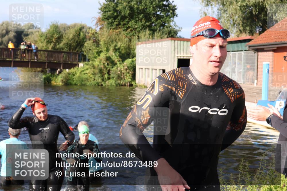 31.08.2025 - Elbe Triathlon Hamburg Luisa Fischer http://msf.ph/oto/8673489 31.08.2025 08:43:54 Schwimmen 279, 283, 314, 375, 376 meine-sportfotos.de